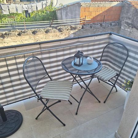Apartman Laura M Vodice Exterior photo